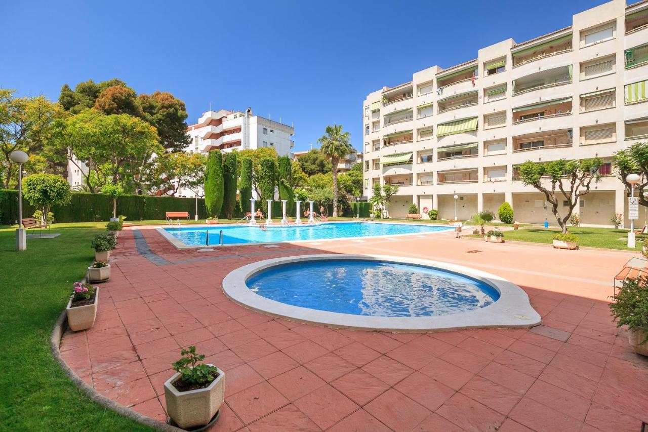 Uhc Marathon Apartments Salou Ngoại thất bức ảnh