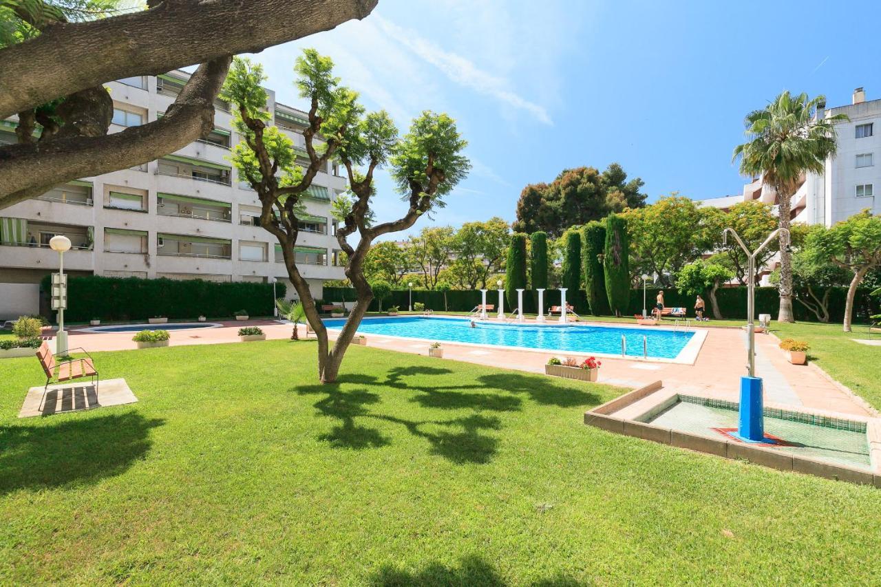 Uhc Marathon Apartments Salou Ngoại thất bức ảnh