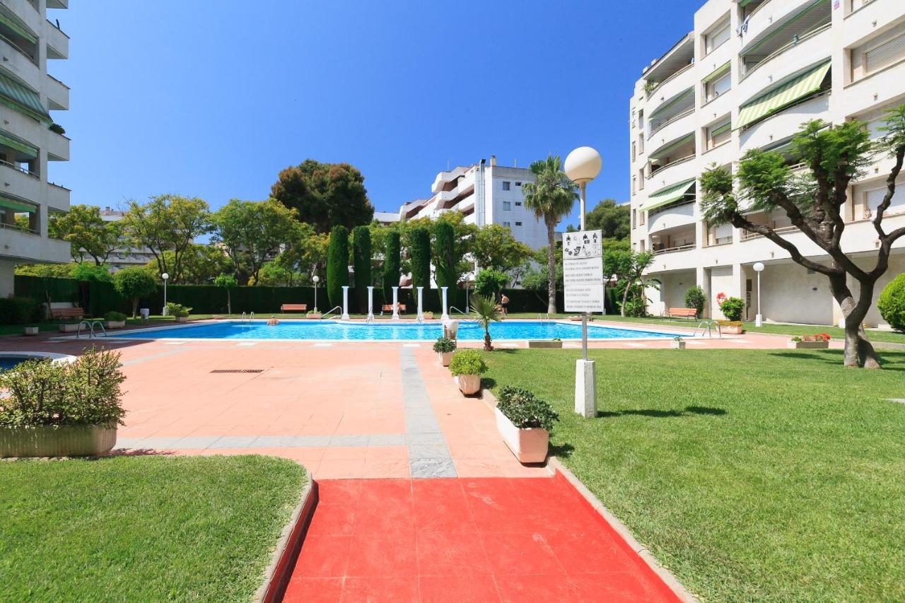 Uhc Marathon Apartments Salou Ngoại thất bức ảnh