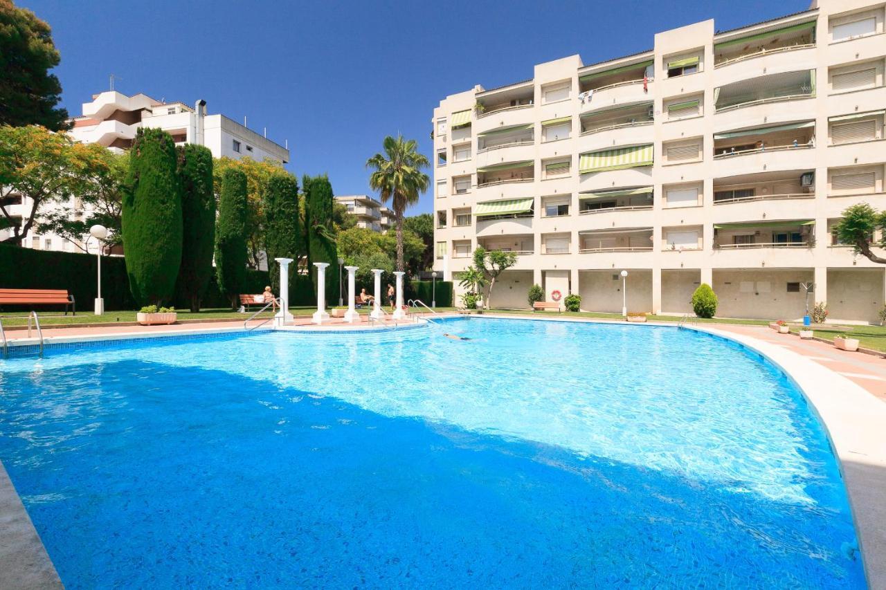 Uhc Marathon Apartments Salou Ngoại thất bức ảnh