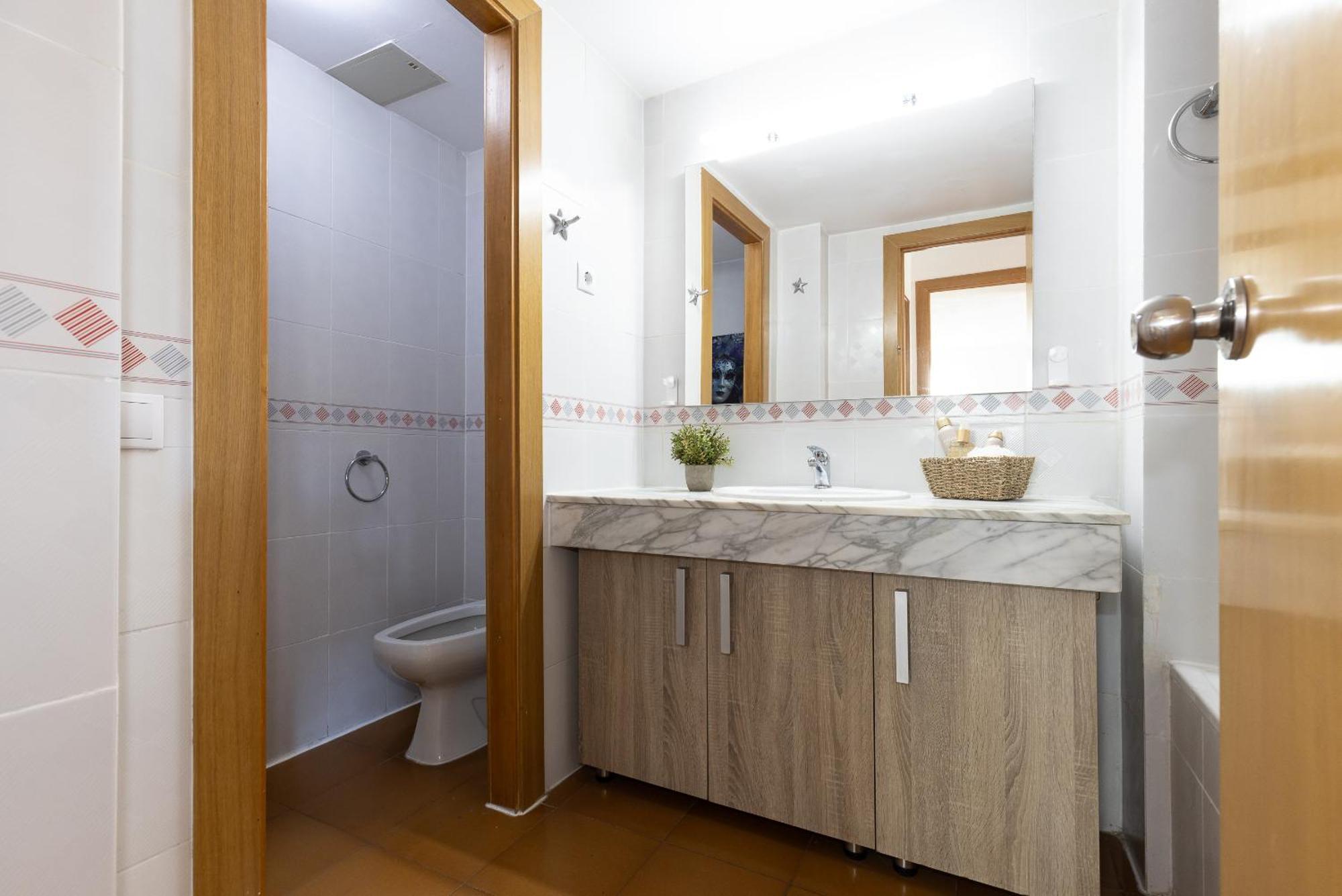 Uhc Marathon Apartments Salou Phòng bức ảnh