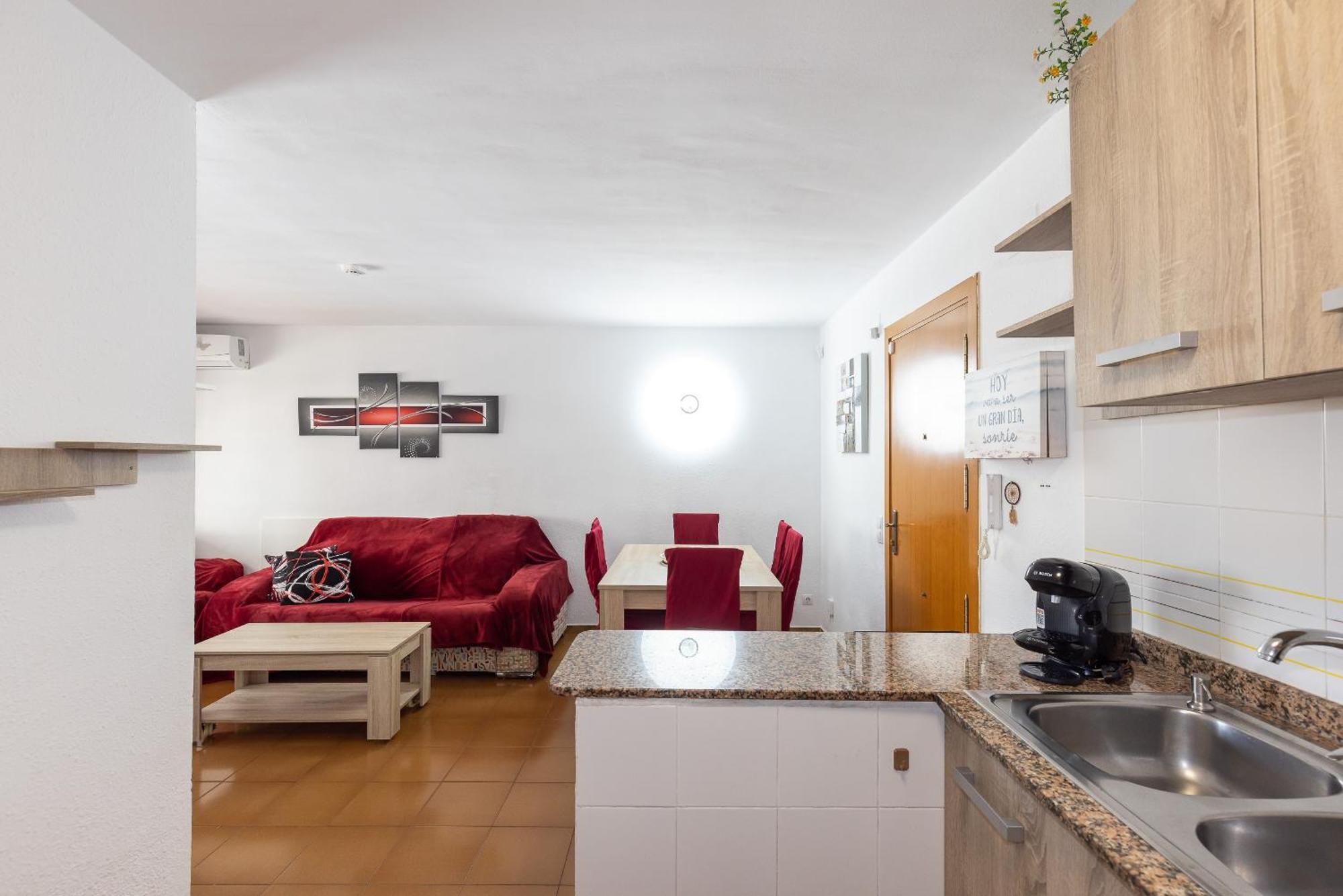 Uhc Marathon Apartments Salou Phòng bức ảnh